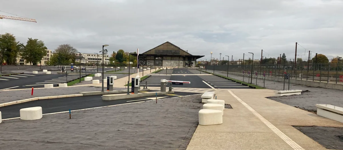 Parkings paysagers de la Gare d’Angoulème — vue 2